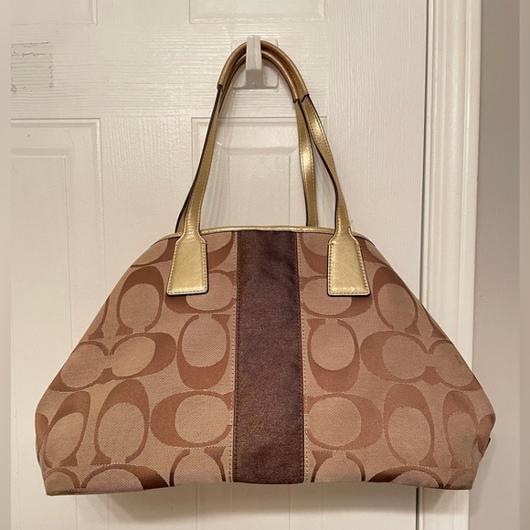 Coach Sateen Monogram shoulder purse in gold/brown/tan colour - Picture 1 of 9